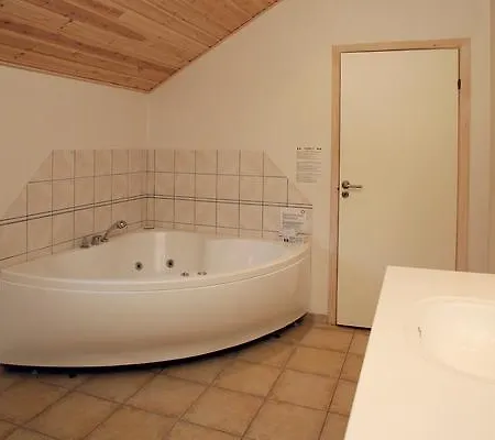 Four-bedroom Holiday In 5 Rødby